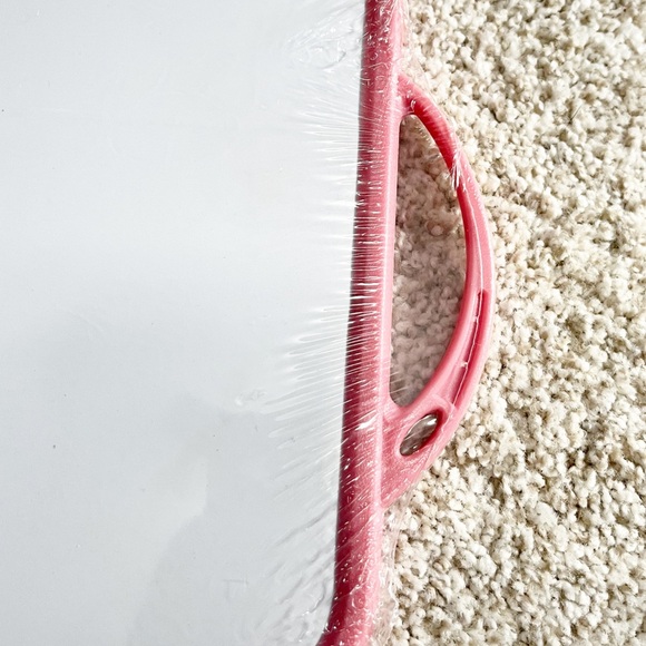 Hello Kitty Large Pink Plaid Cutting Board - Picture 4 of 4